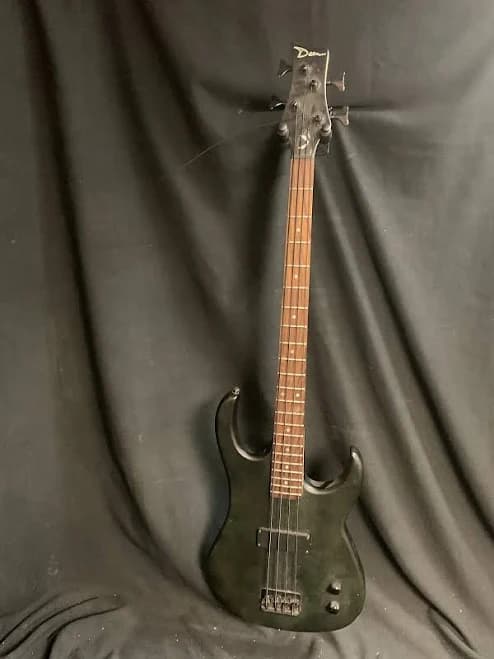 Dean 4 String Electric Bass - Black