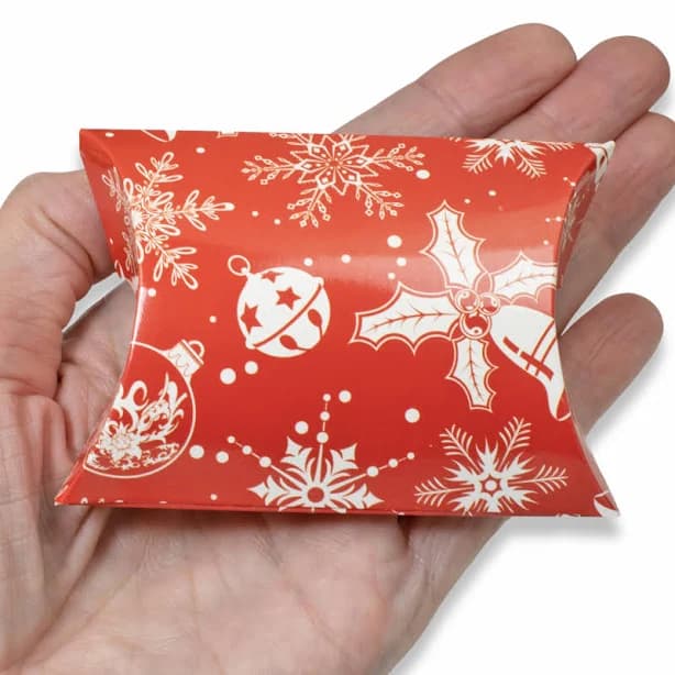 Red Snowflake Gift Boxes, 10-Pack Holiday Pillow Box Set, Traditional Christmas