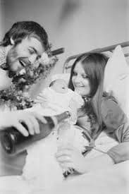 English singer Sandie Shaw with her husband, Welsh fashion designe- Old Photo | eBay