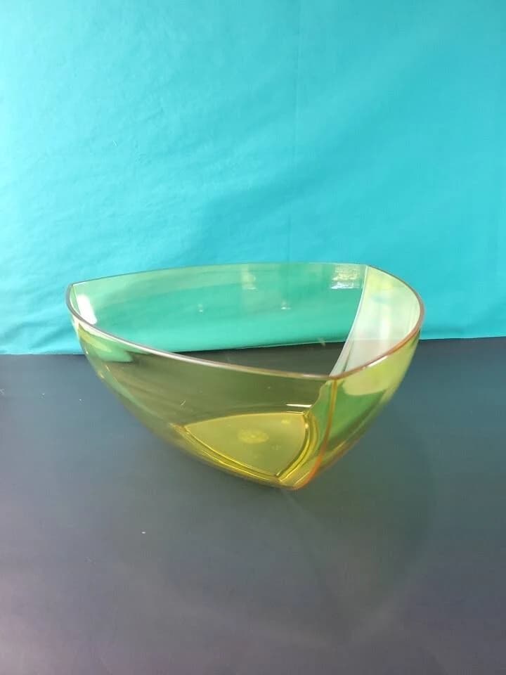 Tupperware Preludio Lotus Salad Bowl