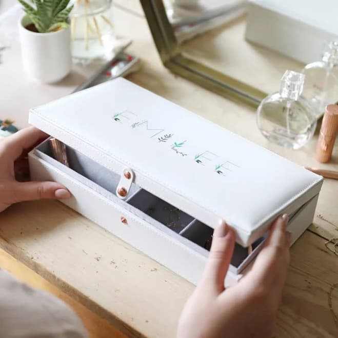 Lisa Angel Homeware Collection Personalized Floral Name Large Jewellery Box