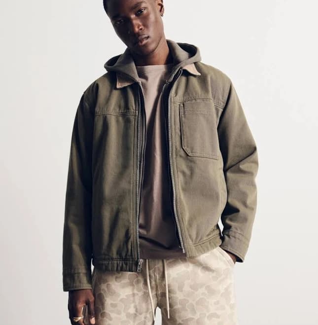 Abercrombie & Fitch Men's Essential Short