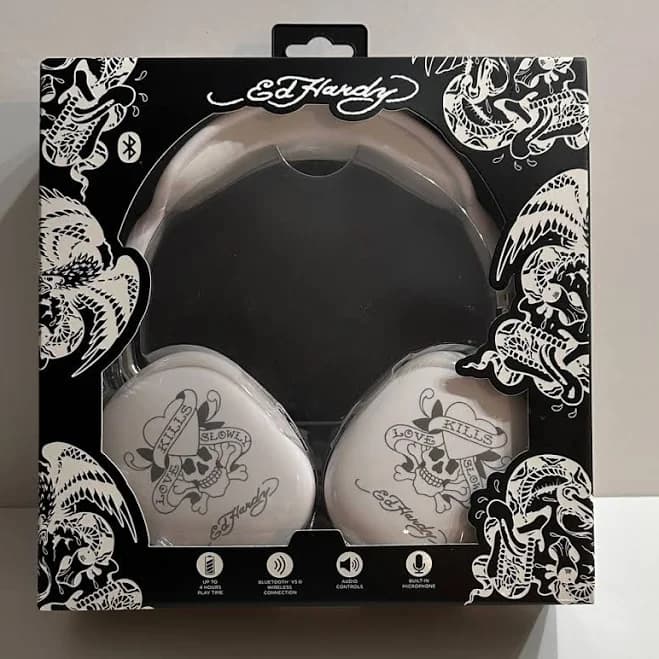 Ed Hardy Headphones | Ed Hardy Black & White Wireless Headphones With Built-In Microphone. | Color: Black/White | Size: Os | Gsoso4you's Closet