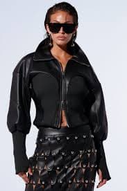 SAB FITTED MOTO – AKIRA
