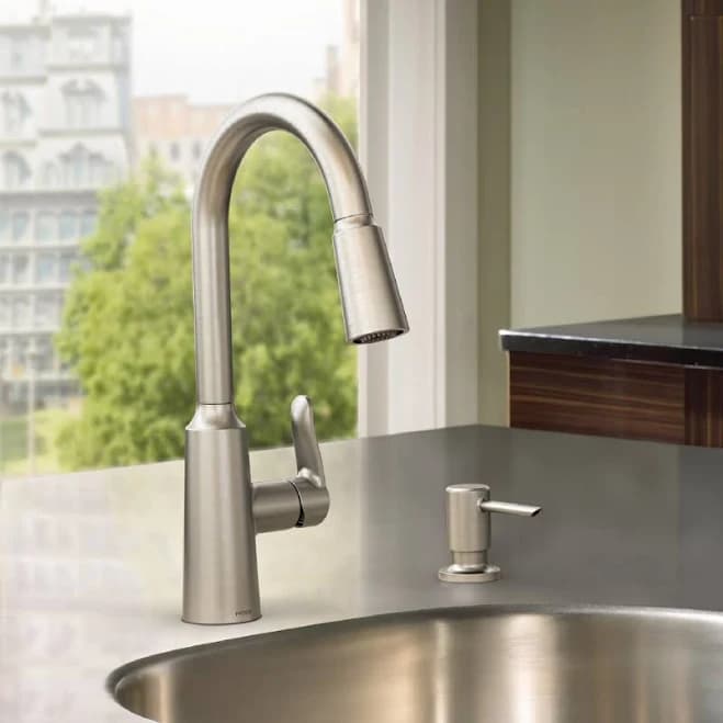Moen Edwyn One Handle Pull-Down Kitchen Faucet