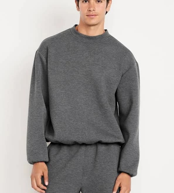 Old Navy Men's Oversized Bounce Fleece Sweatshirt