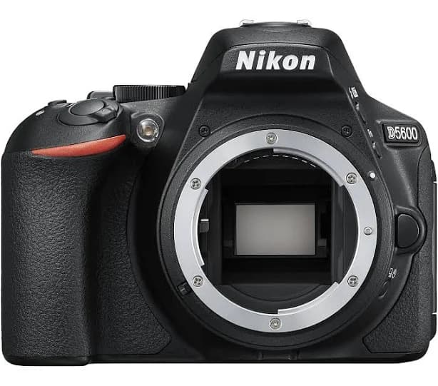Nikon D5600 DSLR Camera 18-55mm Lens