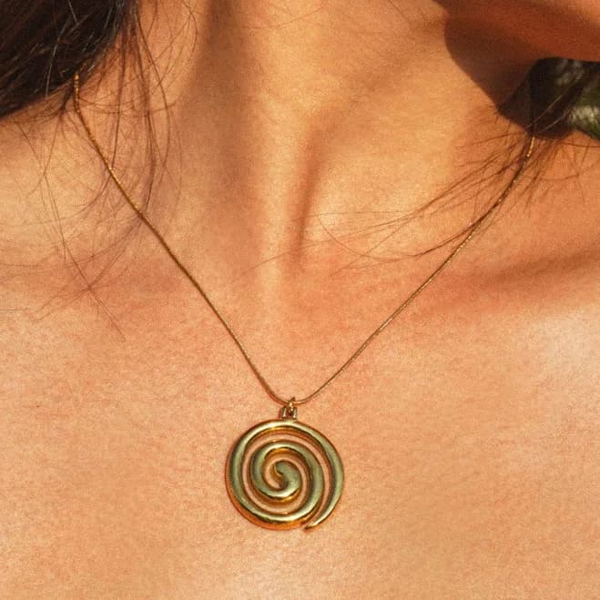 18K Gold Spiral Pendant Necklace