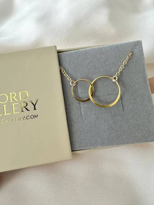 Gold Interlocking Rings Necklace Best Friends Jewelry Friendship Necklace Mothers Necklace Double Rings Pendant Necklace Layering Necklace