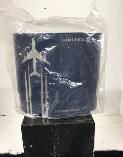 United Airlines Celebrating 747 Last Flight Amenity Kit Dark Blue Tin NOS