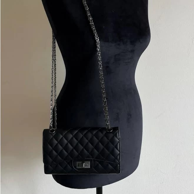 Sheep Leather Classic Quilted Leather Handbag with Chain Flap