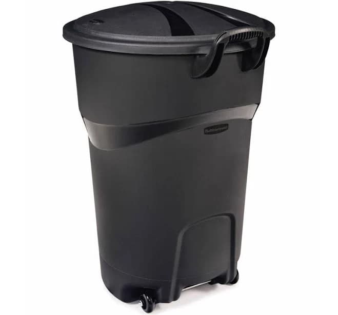 Rubbermaid Roughneck Wheeled Trash Can