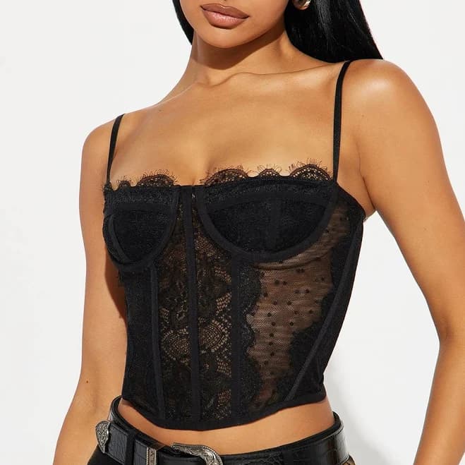 Fashion Nova Sleeveless Lace Sweetheart Corset