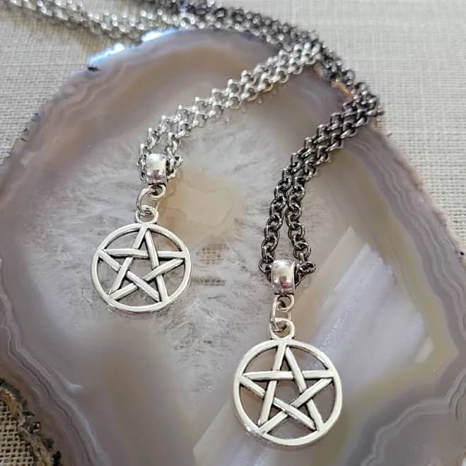 Pagan Wiccan Pentagram Rolo Chain Necklace
