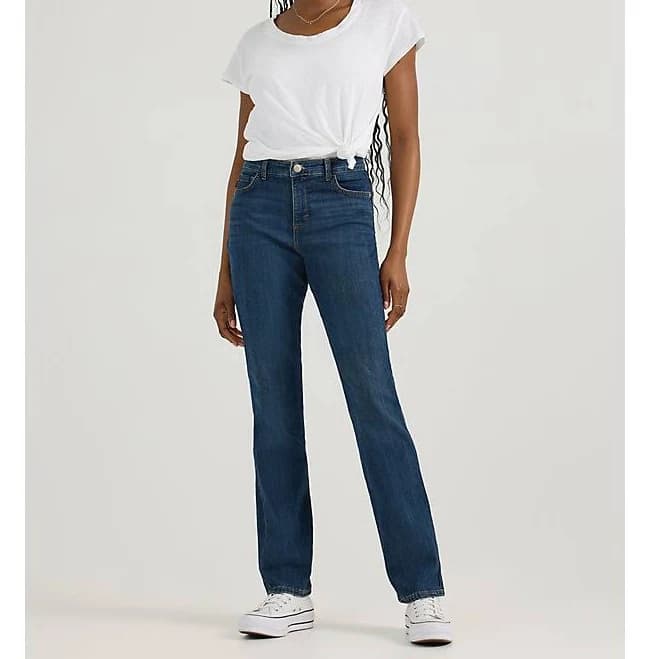 Lee Women's Instantly Slims Relaxed Fit Straight Leg Jeans