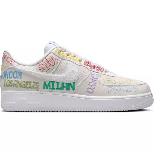 Nike Men's Air Force 1 '07 LV8 World Tour Basketball Shoes
