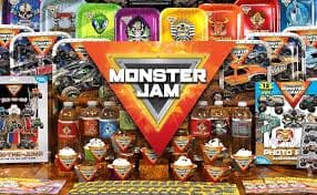 Amazon.com: Monster Jam (Basic Party Pack for 8 Guests): Rev Up the Party with Tableware Essentials! : Home & Kitchen