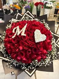 100 Roses Personalized Letter in San Jose, CA | Eden's Garden