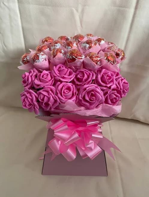 Deluxe Large Lindt Lindor Chocolate Flowers Explosion Bouquet Gift