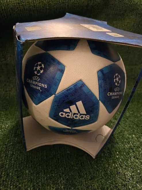 Authentic Adidas 2018-2019 Champions League Official Match Ball