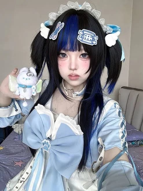 Synthetic Wig with Detachable Claw-Clip Ponytails