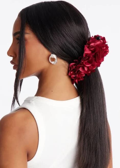 Fashion Nova Women's Beauty of The Night Floral Claw Clip
