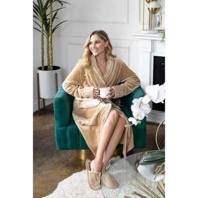 Lotus Linen Women's Ultra Soft Plush Bathrobe