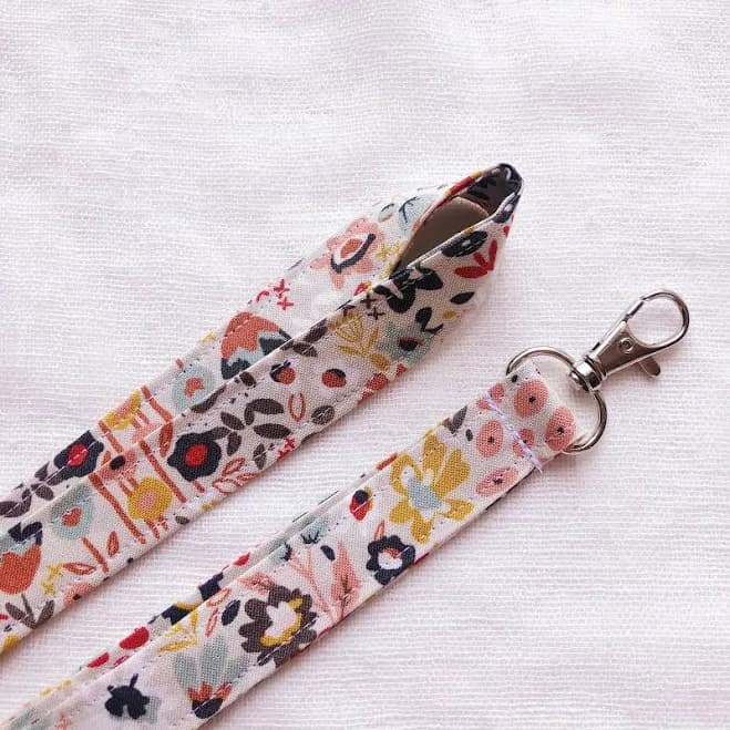 Floral Retro Print Thin Fabric Lanyard