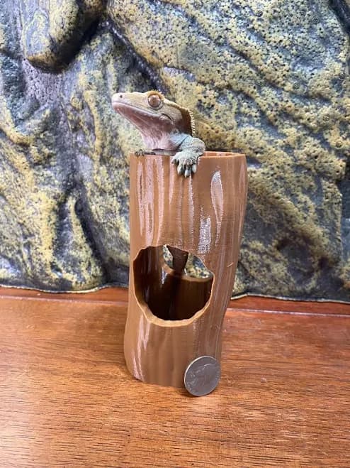 3D Printed Reptile Log Hide, Naturalistic Enclosure Decor