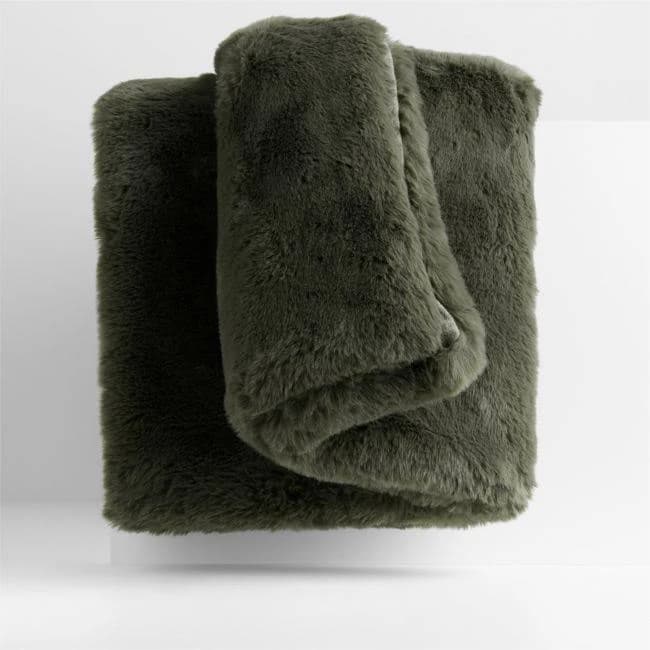crate & barrel Faux Fur 70"x55" Throw Blanket
