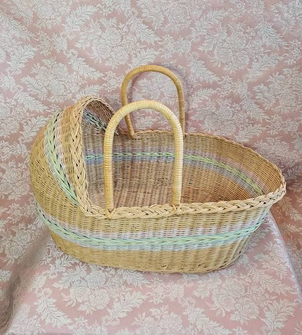 Vintage Woven Wicker Baby Bassinet/basket/bed/crib Hooded W/handles