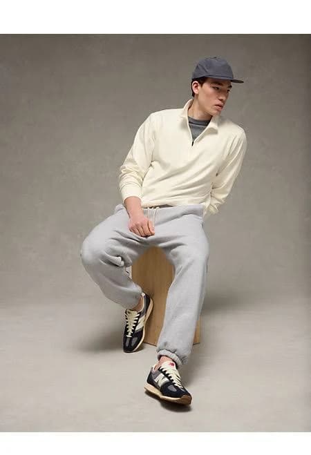 AE Men's 24/7 Boxy Quarter-Zip Sweatshirt