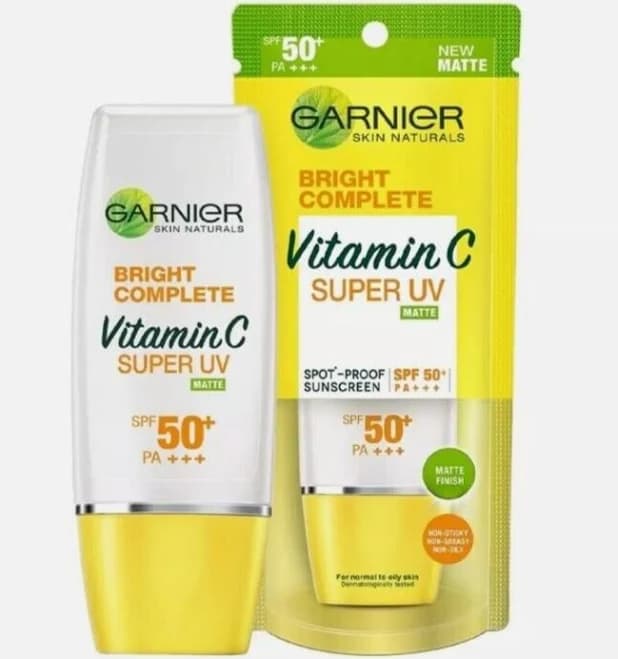 Garnier Bright Complete Vitamin C Super Uv Matte Sunscreen 30ml Spf50+