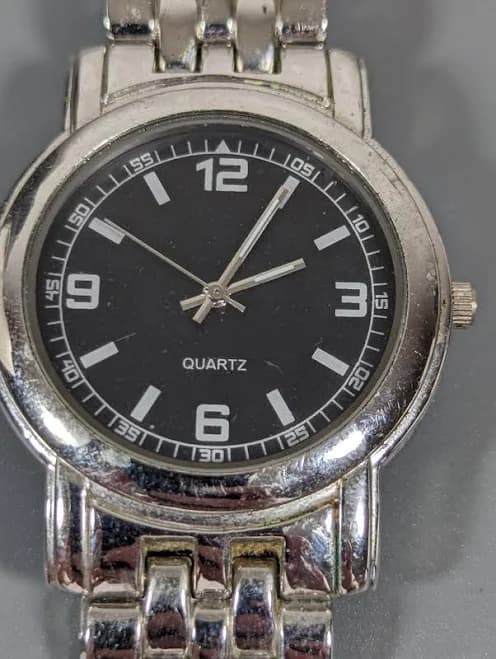 Black Dial Round Silver Tone Case Stainless Steel Link Band Watch Mens