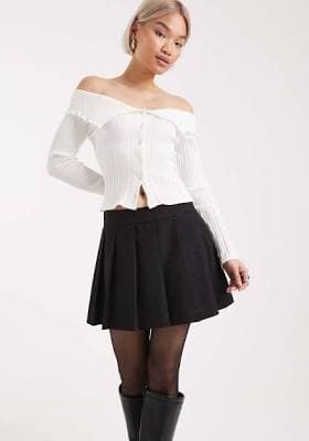 Vero Moda pleated mini skirt in dark gray check print