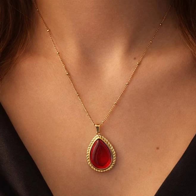 18K Gold Plated Stainless Steel Teardrop Pendant Necklace