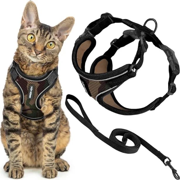 Best Pet Voyager Escape Proof Cat Harness and Leash Set