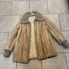 VINTAGE CERULEAN BRAND EMBA NATURAL BLUE MUTATION MINK CAPE for Sale in San Diego, CA - OfferUp