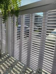 White Cordless Window Blinds 1" Slats Venetian Vinyl Mini-Blind Actual Size: 23" (Width) x 64" (Drop) - Walmart Business Supplies