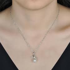 Amazon.com: Yumilok Collar de ángel de plata de ley para mujer, joyería de circón de perlas de imitación con colgante de elfo pequeño, collares delicados lindos collares para adolescentes, amigos, mamá, amante :