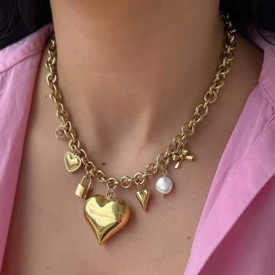 Vintage Chunky Bow Charm Necklace