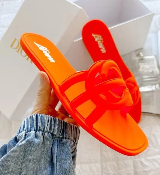 Women's Jelly Sandals with Cut-Outs