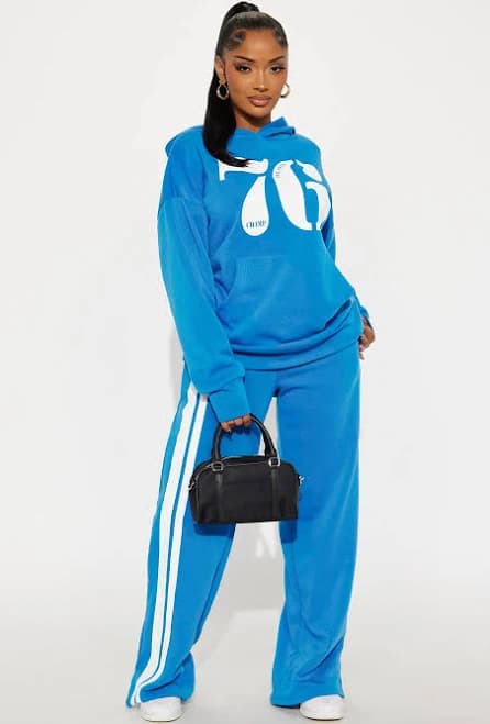 Fashion Nova Women's 76' Champ Fleece Sweatsuit Set