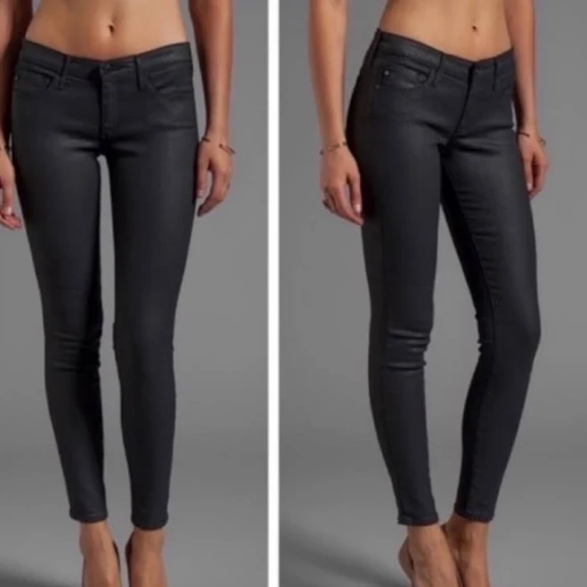 Women's The Farrah Skinny Jean Super Black