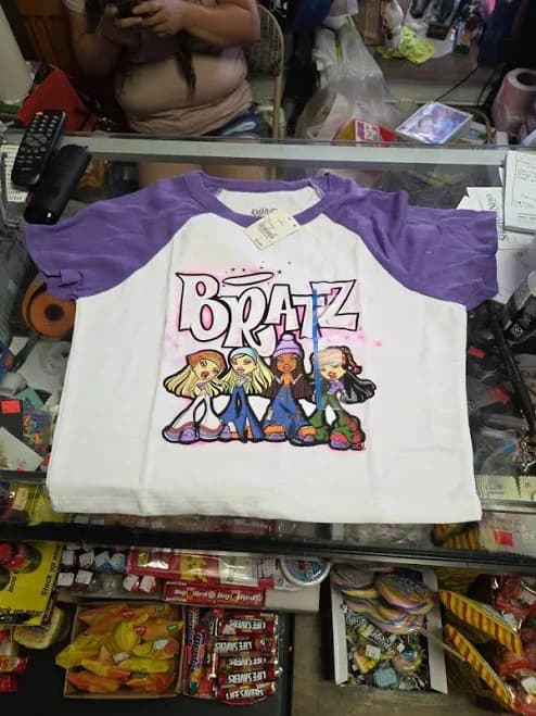 Bratz Women's Ringer Cropped Graphic T-Shirt