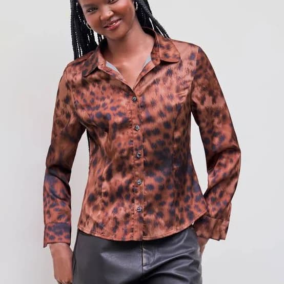 CIDER Women's Satin Leopard Print Long Sleeve Collar Shirt Regular Fit Non-Stretch Opaque for Music Festival