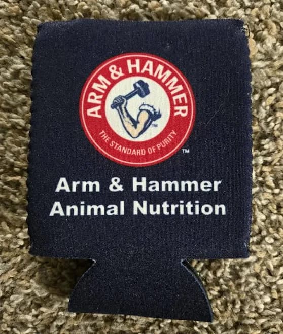 Arm & Hammer Animal Nutrition Drink Can Cooler3