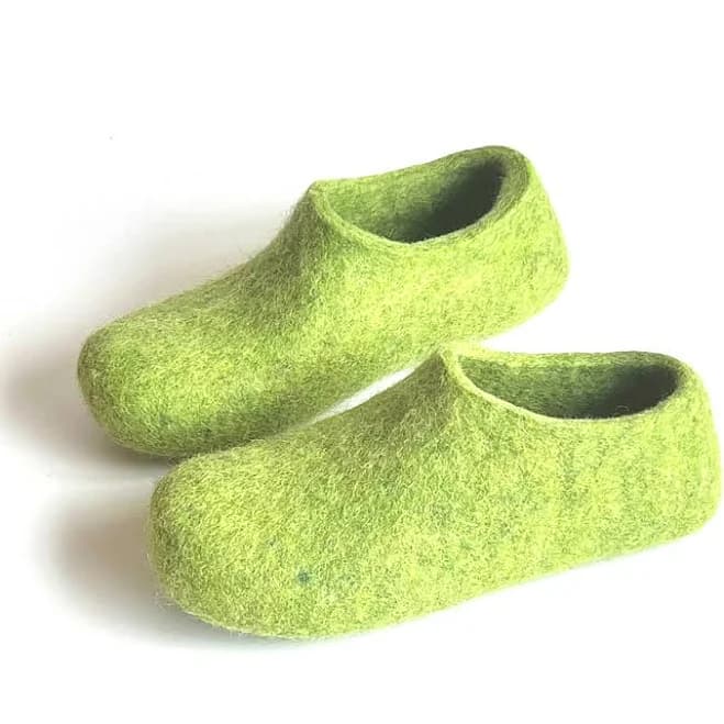 FELTFORMA Barefoot Wool House Shoes