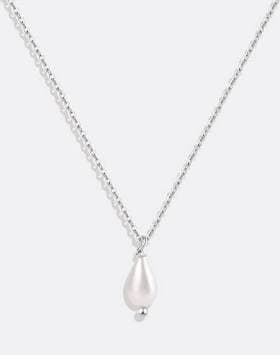 Mint & Lily Dainty Pearl Drop Necklace