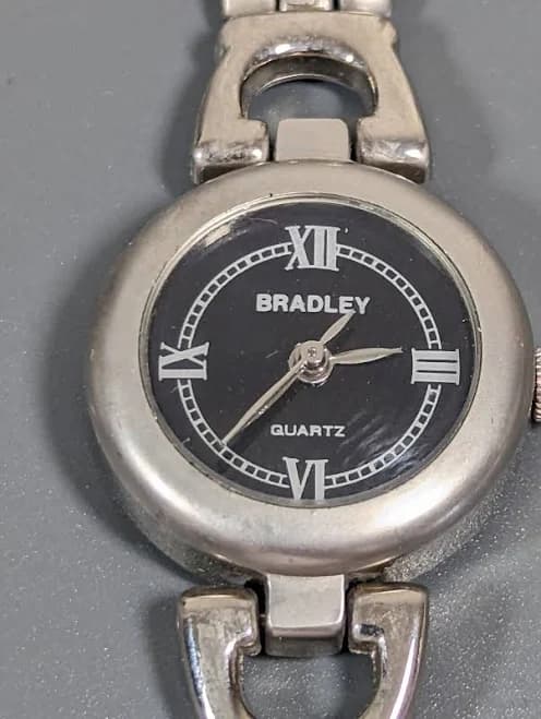 Bradley Black Dial Round Silver Tone Case Link Bracelet Band Watch